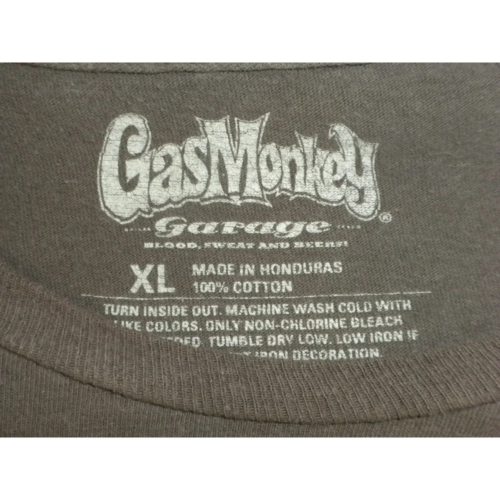 Gas Monkey Garage T-shirt XL Gray Blood‎ Sweat Beers Custom Cars Dallas Grunge